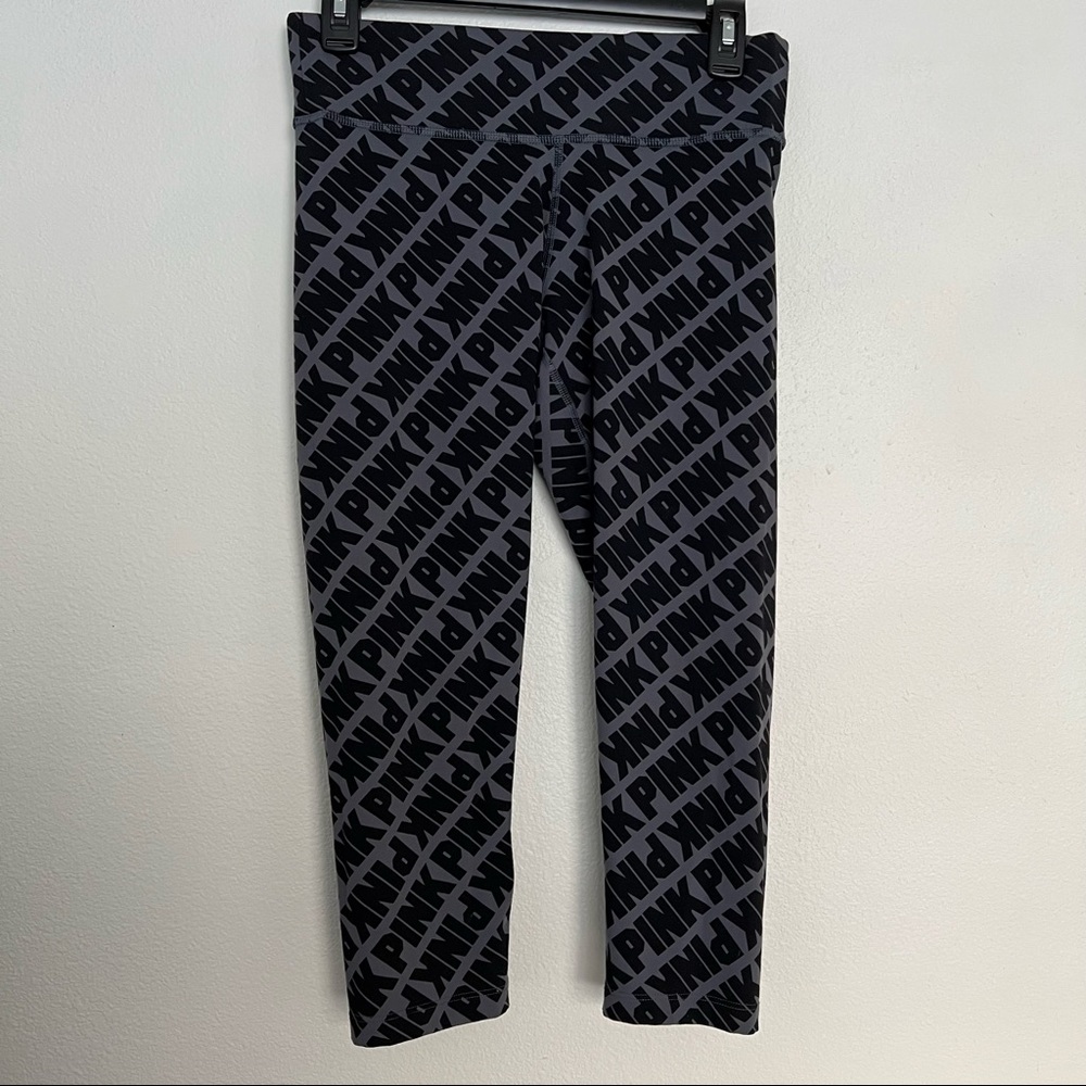 PINK vs ultimate capri legging small